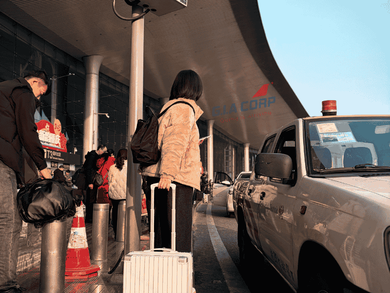 Đón Tiễn Khách VIP Sân Bay Cát Bi (Hải Phòng) 2026 – Fast Track & Xe Riêng | G.I.A CORP