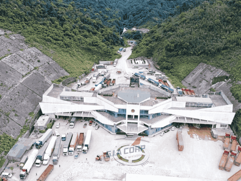 don-tien-khach-vip-tai-cua-khau