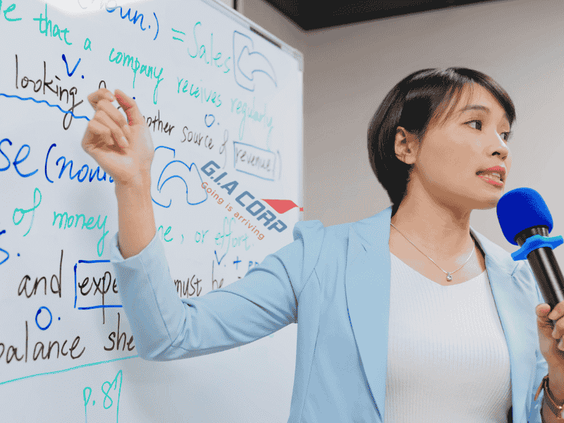 Giấy phép lao động cho giáo viên quốc tế
